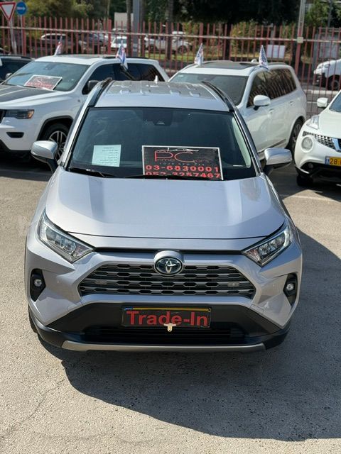 טויוטה RAV4