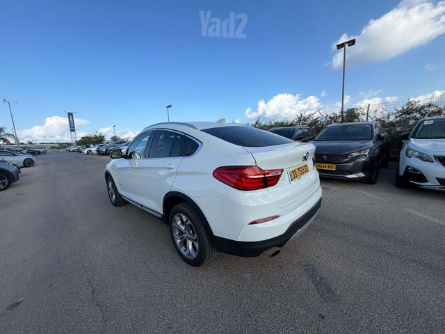 ב מ וו X4