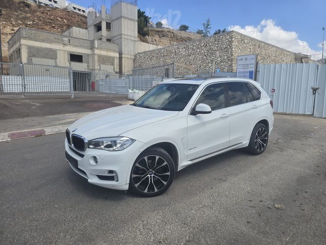 ב מ וו X5