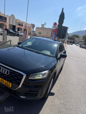 אאודי Q2