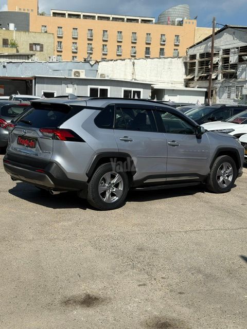 טויוטה RAV4