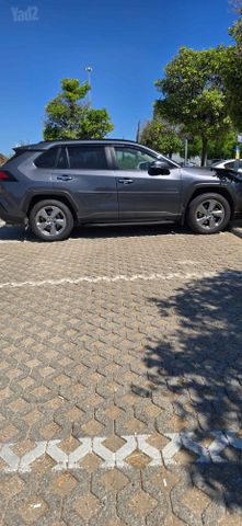 טויוטה RAV4