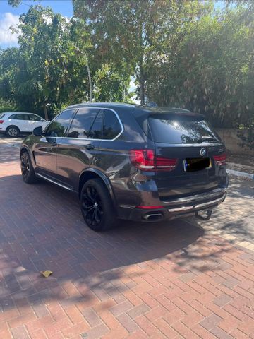 ב מ וו X5