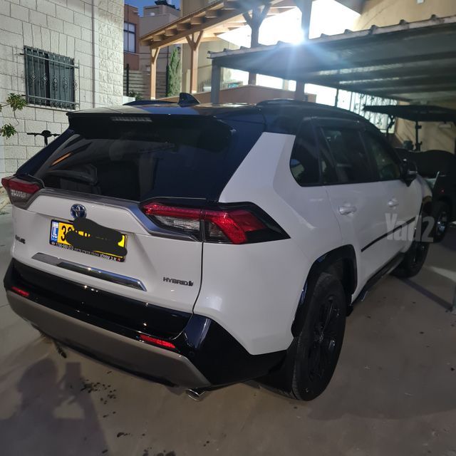 מודעת רכב טויוטה RAV4