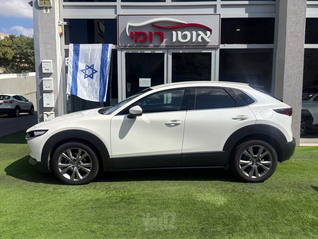 מאזדה CX-30