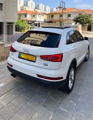 אאודי Q3