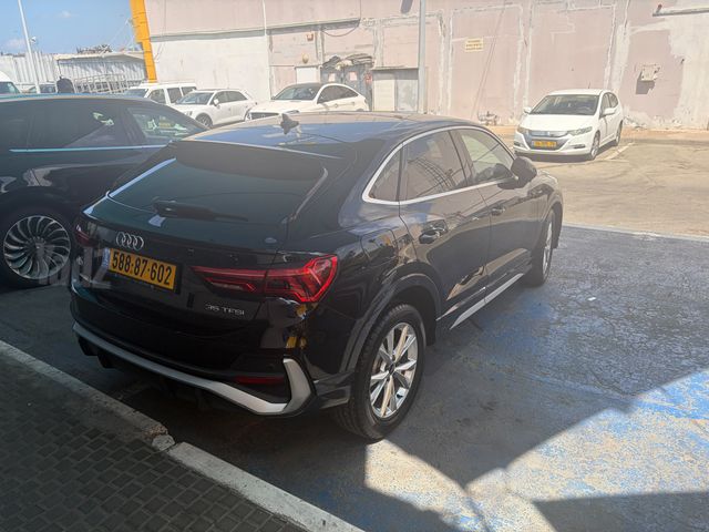 אאודי Q3