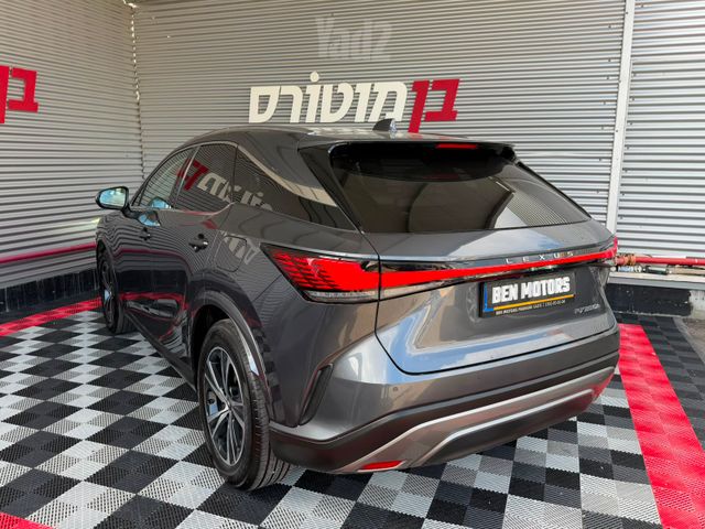 לקסוס RX