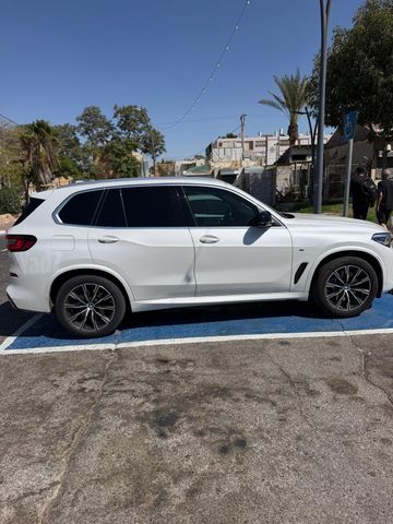 ב מ וו X5
