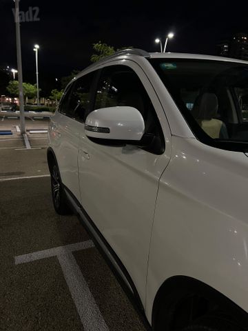 מיצובישי אאוטלנדר