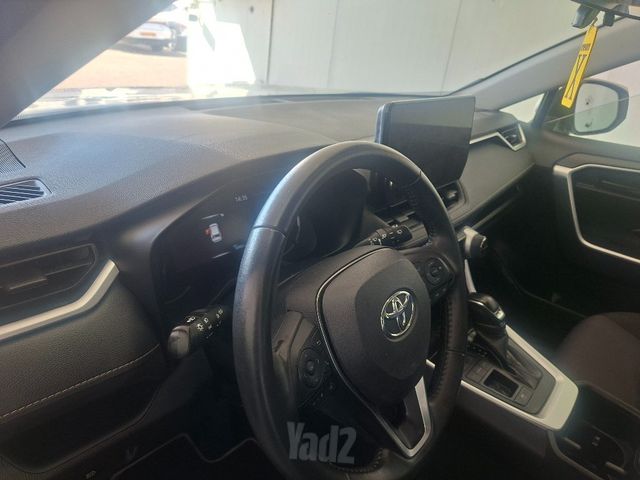 טויוטה RAV4