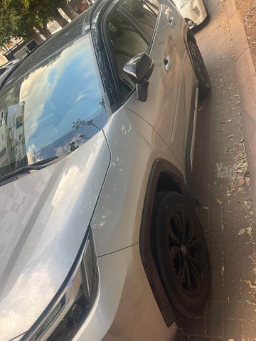 מודעת רכב טויוטה RAV4