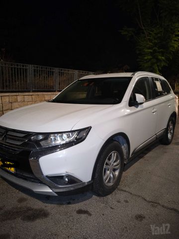 מיצובישי אאוטלנדר