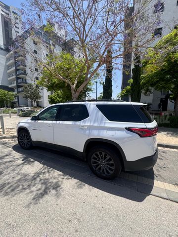 שברולט טראוורס