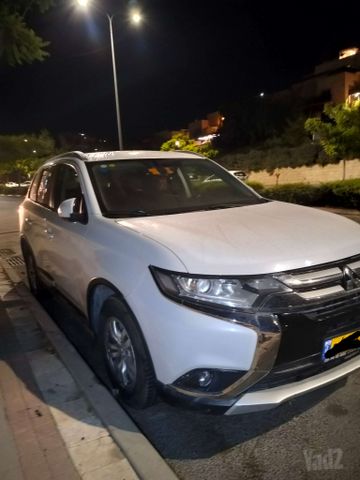 מיצובישי אאוטלנדר