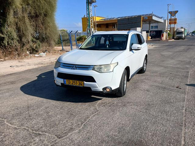 מודעת רכב מיצובישי אאוטלנדר
