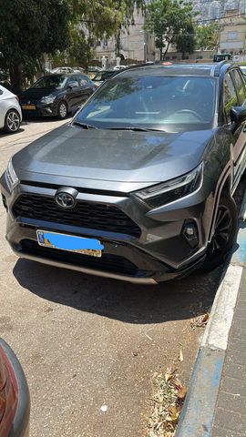מודעת רכב טויוטה RAV4