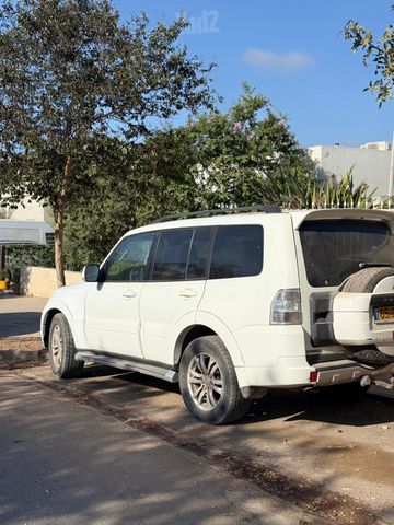 מיצובישי פג'רו