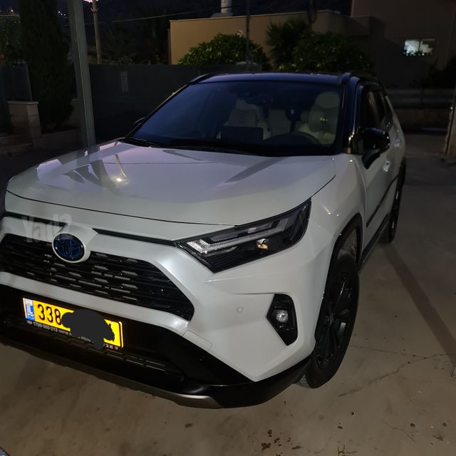 טויוטה RAV4