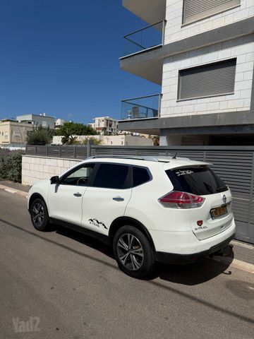 ניסאן אקס טרייל