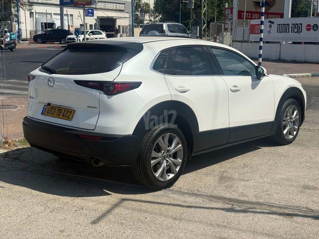 מאזדה CX-30