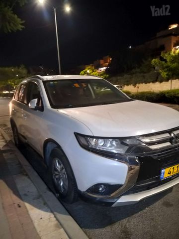 מיצובישי אאוטלנדר