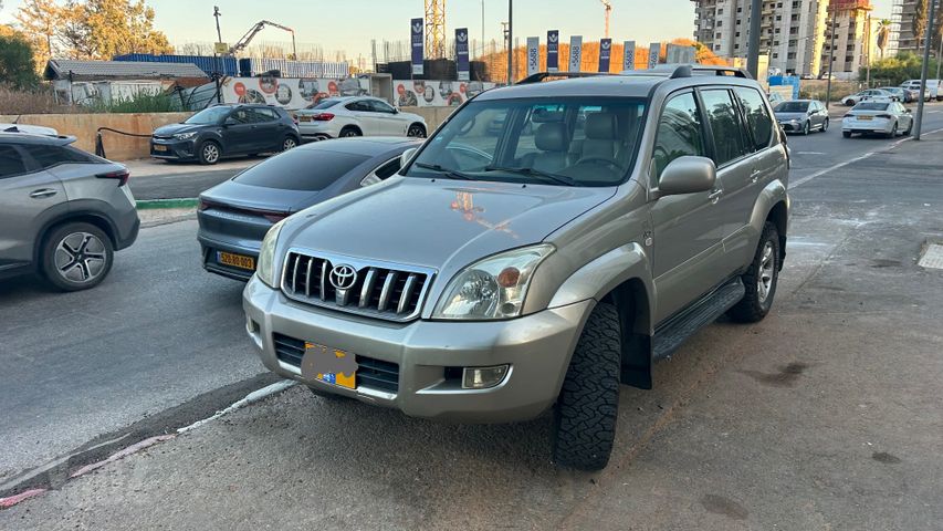 לנד קרוזר Luxury אוט׳ דיזל 8 מק 5 דל 3.0 (163 כ״ס)