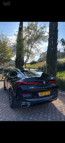 ב מ וו X6