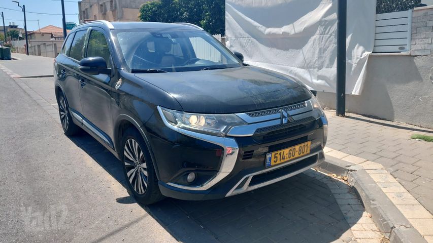 מיצובישי אאוטלנדר