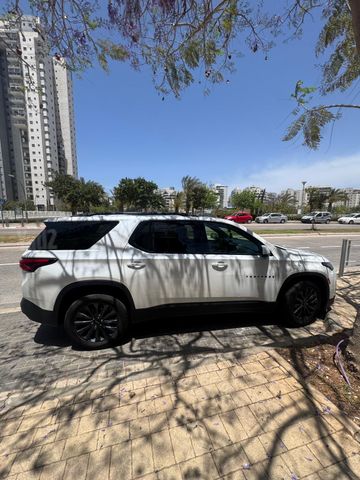 שברולט טראוורס