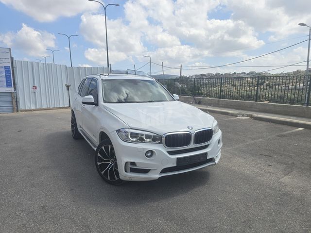 ב מ וו X5