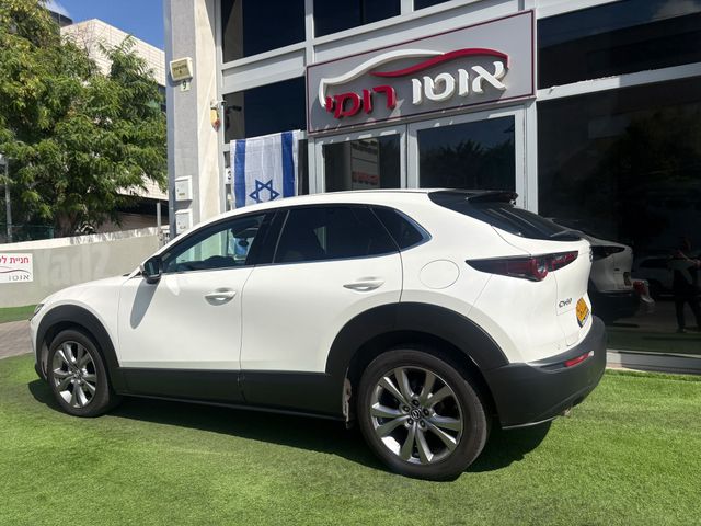 מאזדה CX-30