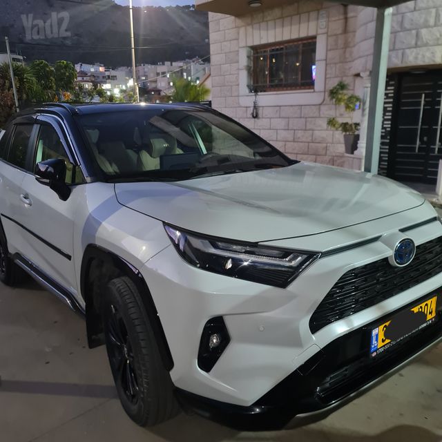 טויוטה RAV4