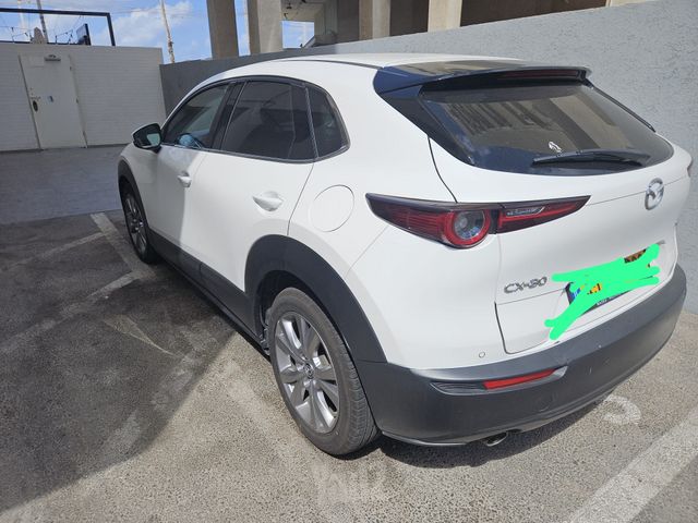 מודעת רכב מאזדה CX-30