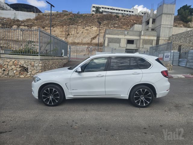 ב מ וו X5