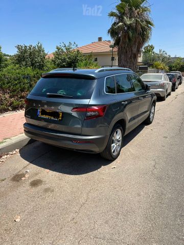 מודעת רכב סקודה קארוק