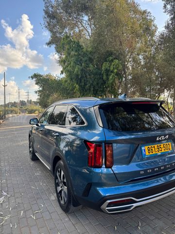 קיה סורנטו