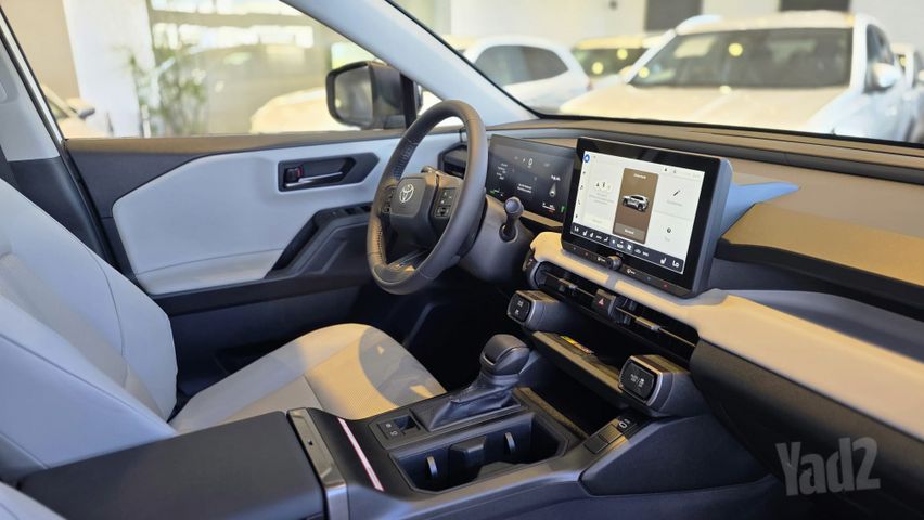 טויוטה RAV4