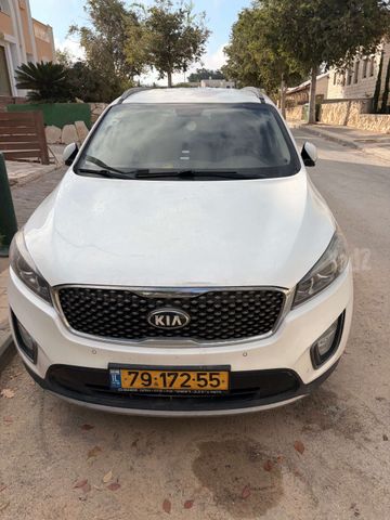 קיה סורנטו