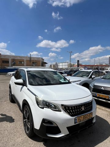 פיג'ו 3008