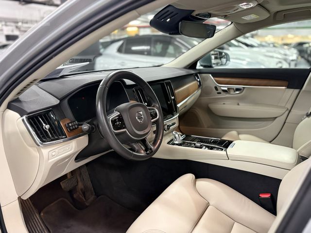 וולוו S90