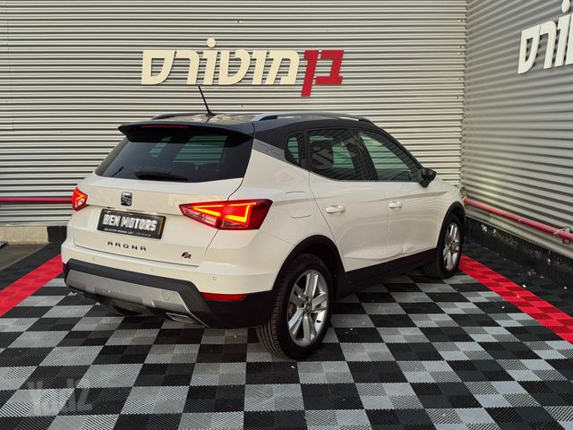 סיאט ארונה