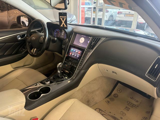 אינפיניטי Q50