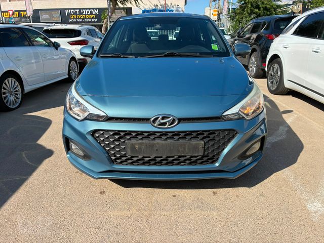 יונדאי i20