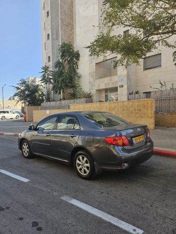 טויוטה קורולה