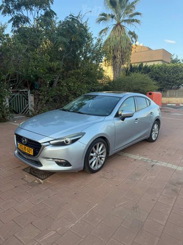 מודעת רכב מאזדה 3