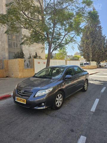 טויוטה קורולה