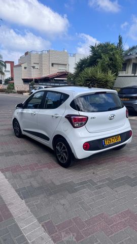 יונדאי i10