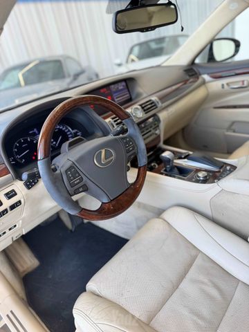 לקסוס LS
