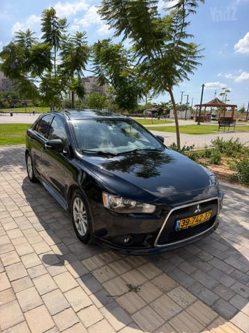 מיצובישי לנסר